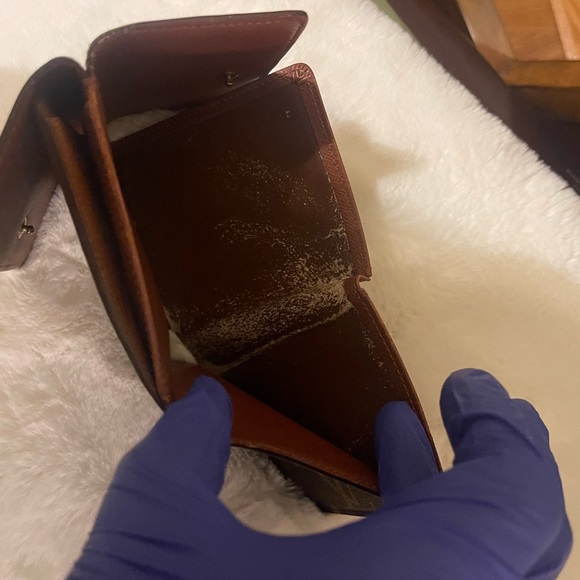 Authentic Louis Vuitton Vintage Elise Wallet - Picture 4 of 8